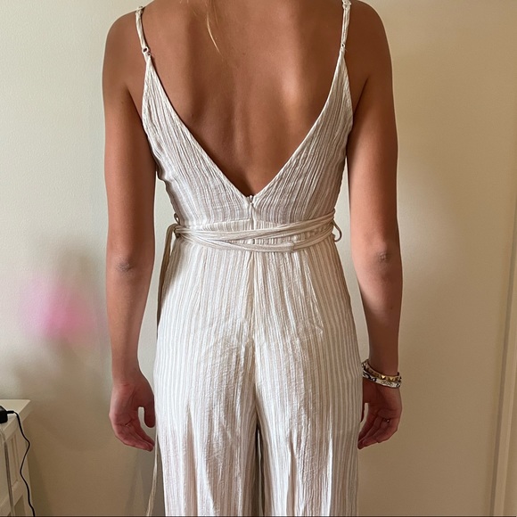 Striped Causal Jumpsuit - Picture 3 of 4